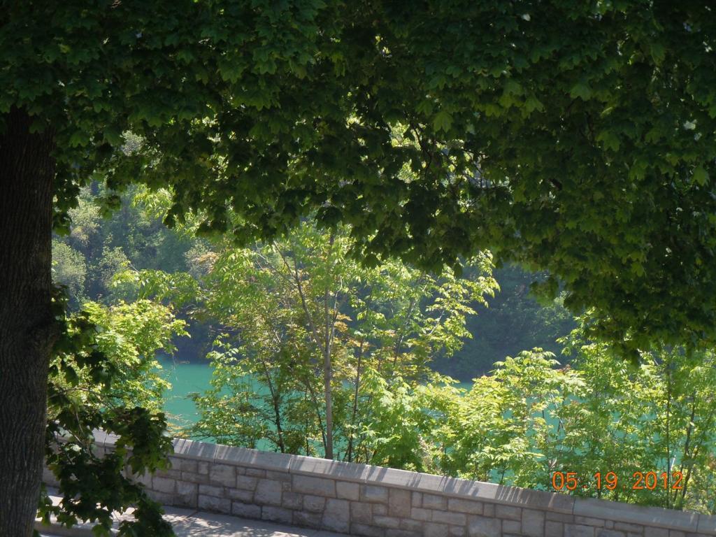 Glen Mhor Bed And Breakfast Ниагара-Фолс Экстерьер фото